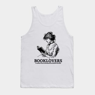 Booklovers, A reader lives a thousand lives before he dies. Motivational and Inspirational Quote. Vintage. Indie. Addicted to books. Addicted to reading Tank Top